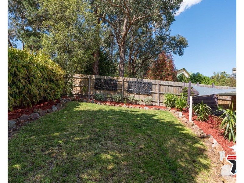 22 Bristol Crescent, Lilydale VIC 3140