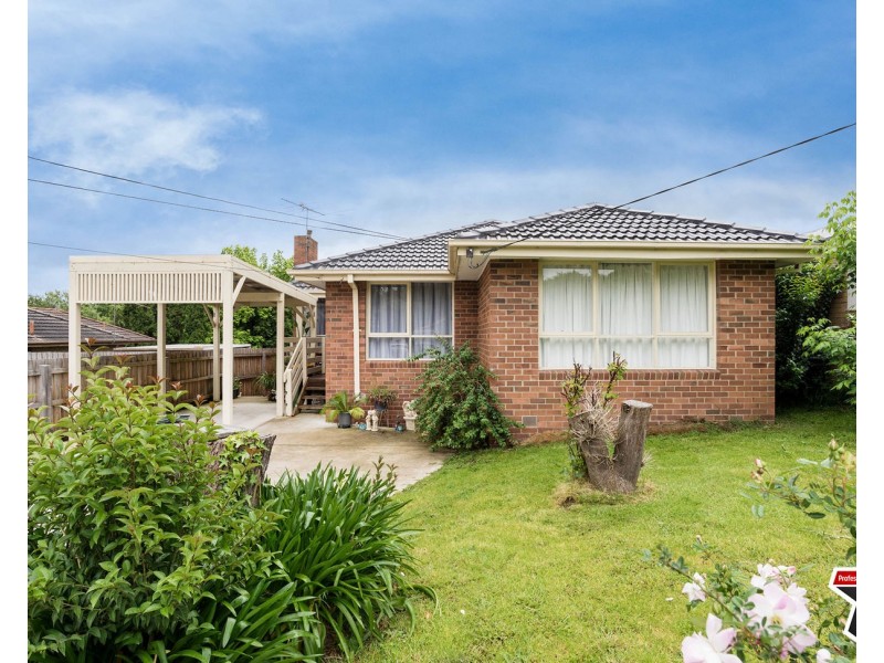 10 Chirnside Drive, Chirnside Park VIC 3116
