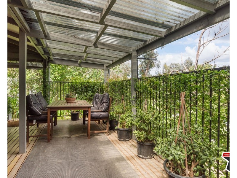 56 Commercial Road, Mount Evelyn VIC 3796