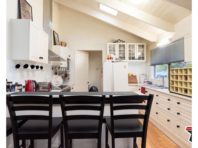 56 Commercial Road, Mount Evelyn VIC 3796