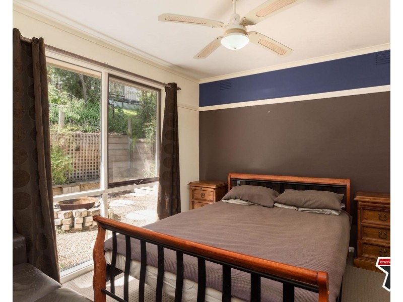 56 Commercial Road, Mount Evelyn VIC 3796