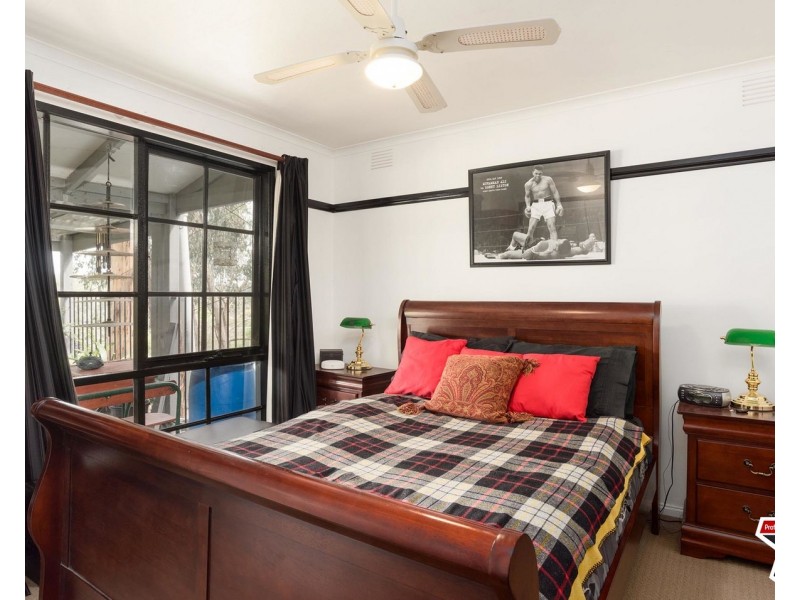 56 Commercial Road, Mount Evelyn VIC 3796