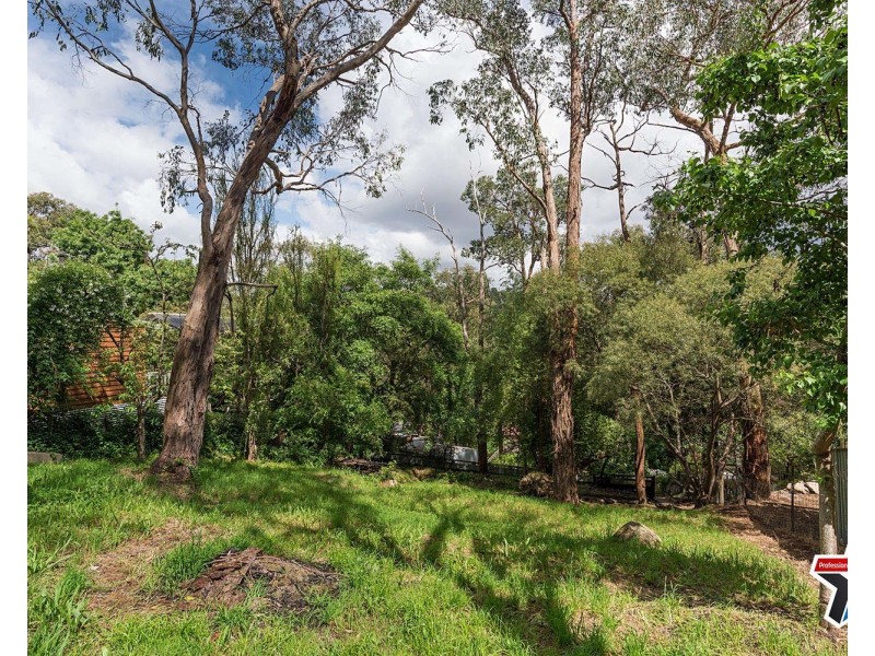 56 Commercial Road, Mount Evelyn VIC 3796