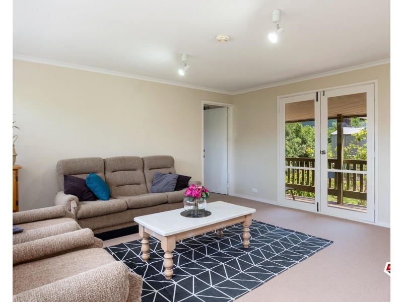 112 Quinn Crescent, Mount Evelyn VIC 3796