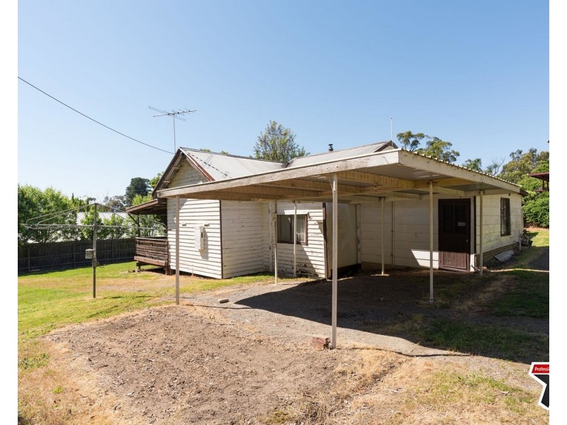48 High Street, Seville East VIC 3139