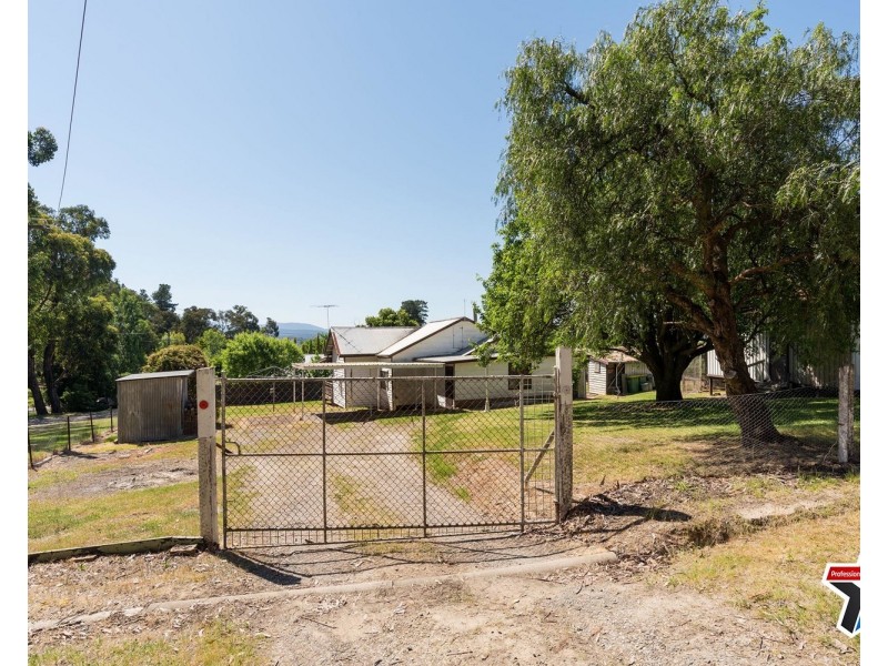 48 High Street, Seville East VIC 3139