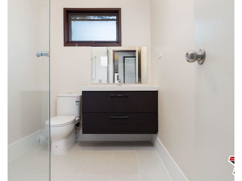 11 Commercial Road, Mount Evelyn VIC 3796