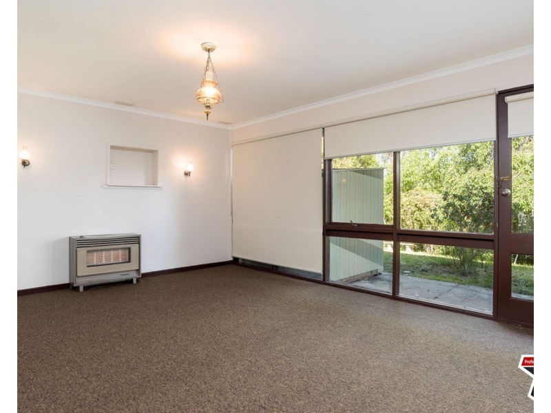 11 Commercial Road, Mount Evelyn VIC 3796