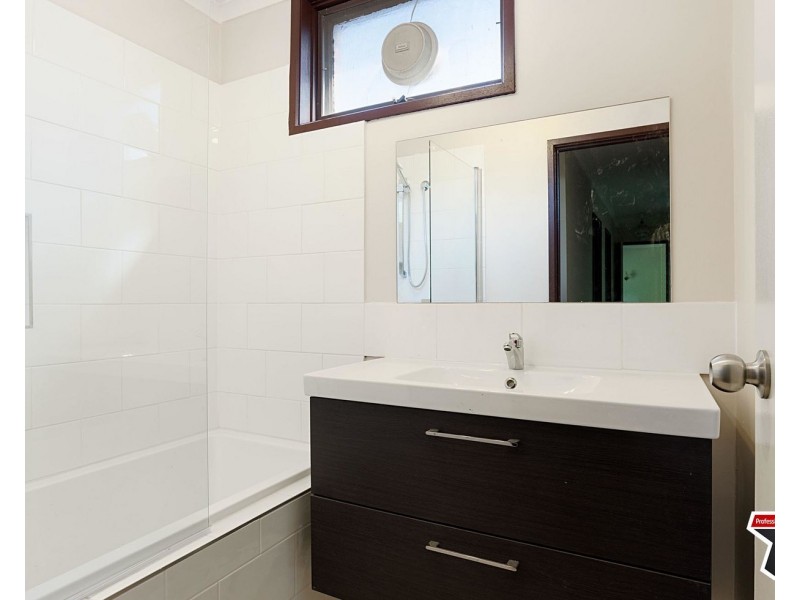 11 Commercial Road, Mount Evelyn VIC 3796