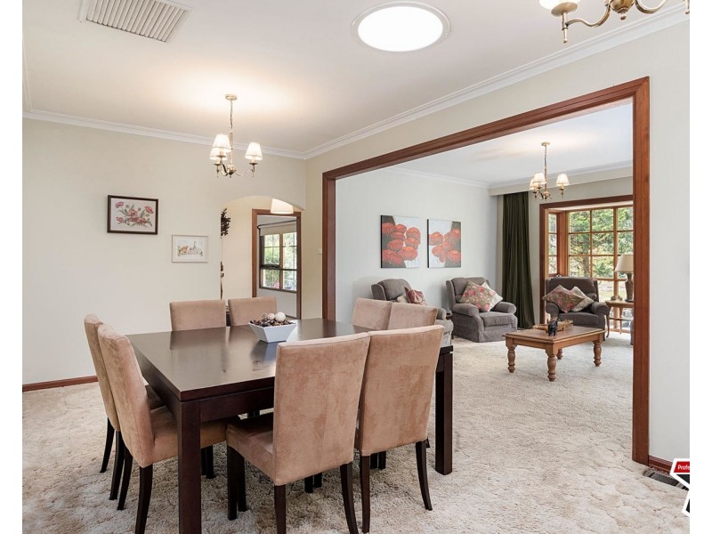 17 Glenview Road, Mount Evelyn VIC 3796