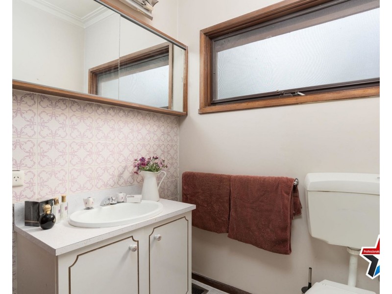 17 Glenview Road, Mount Evelyn VIC 3796