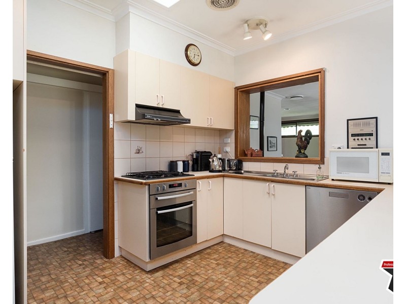 17 Glenview Road, Mount Evelyn VIC 3796