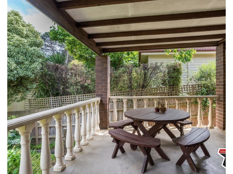 17 Glenview Road, Mount Evelyn VIC 3796