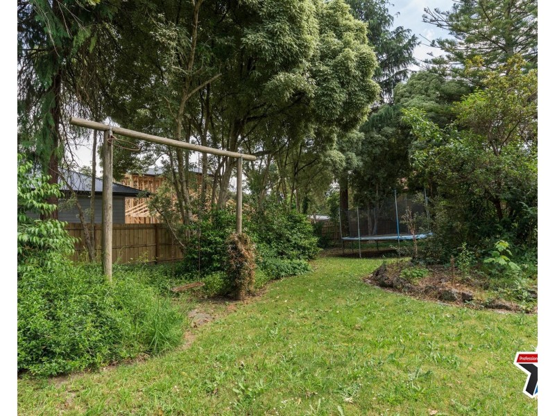 17 Glenview Road, Mount Evelyn VIC 3796