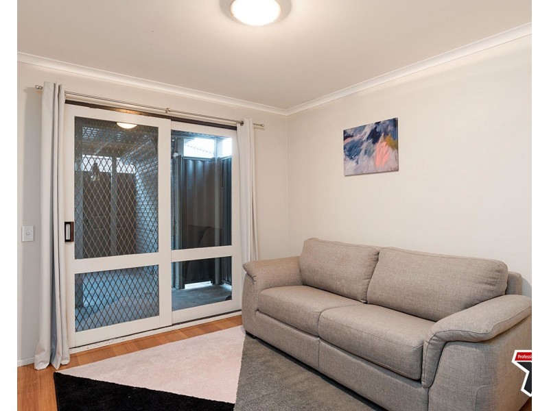 2/5 Brambleberry Lane, Chirnside Park VIC 3116