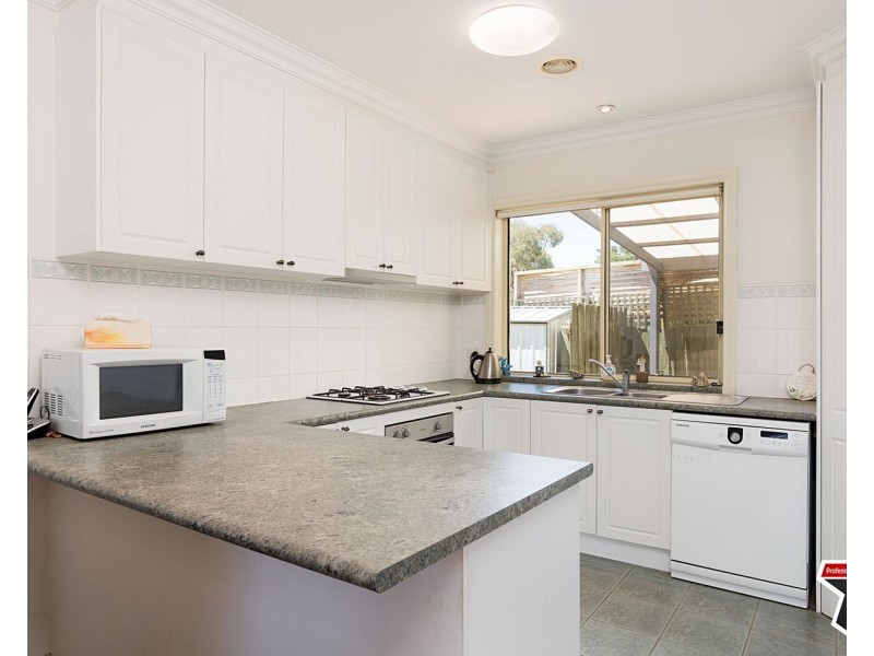 6/34 Karingal Street, Croydon North VIC 3136