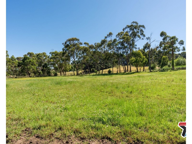 72 McKillop Road, Mount Evelyn VIC 3796