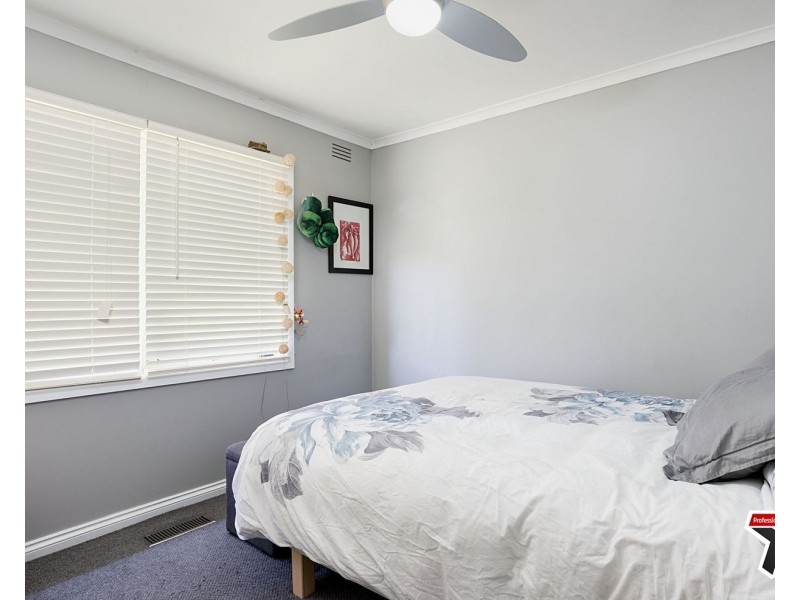 18 Kalimna Street, Mooroolbark VIC 3138