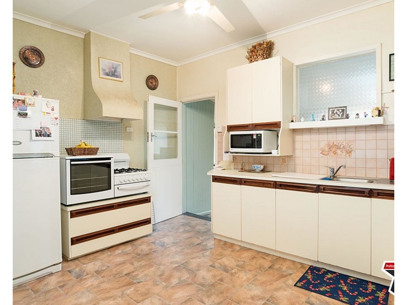 11 Irvine Street, Mount Evelyn VIC 3796