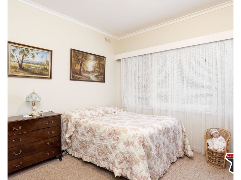 11 Irvine Street, Mount Evelyn VIC 3796