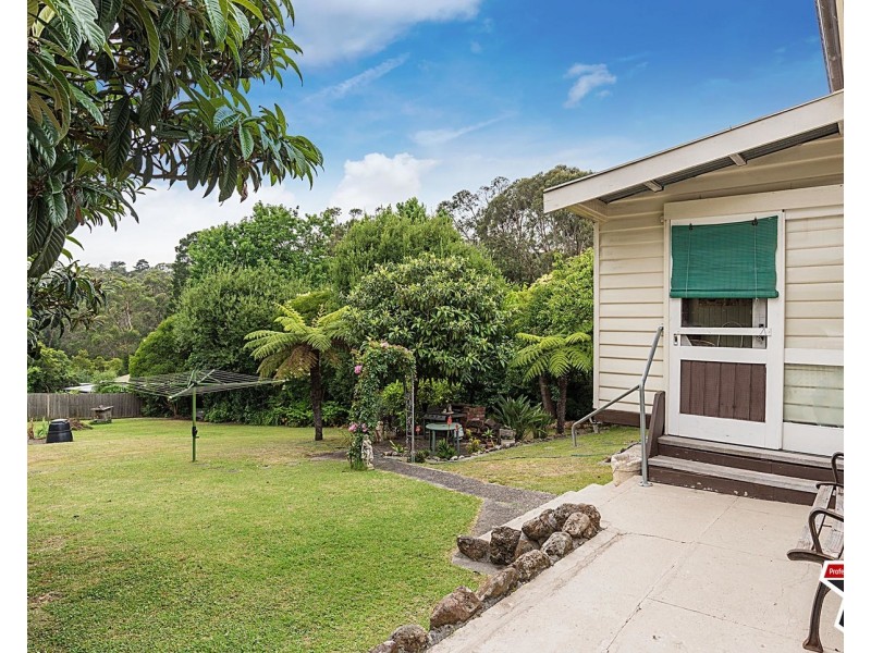 11 Irvine Street, Mount Evelyn VIC 3796