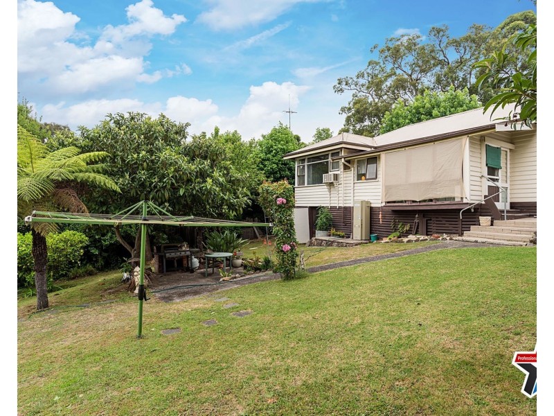 11 Irvine Street, Mount Evelyn VIC 3796