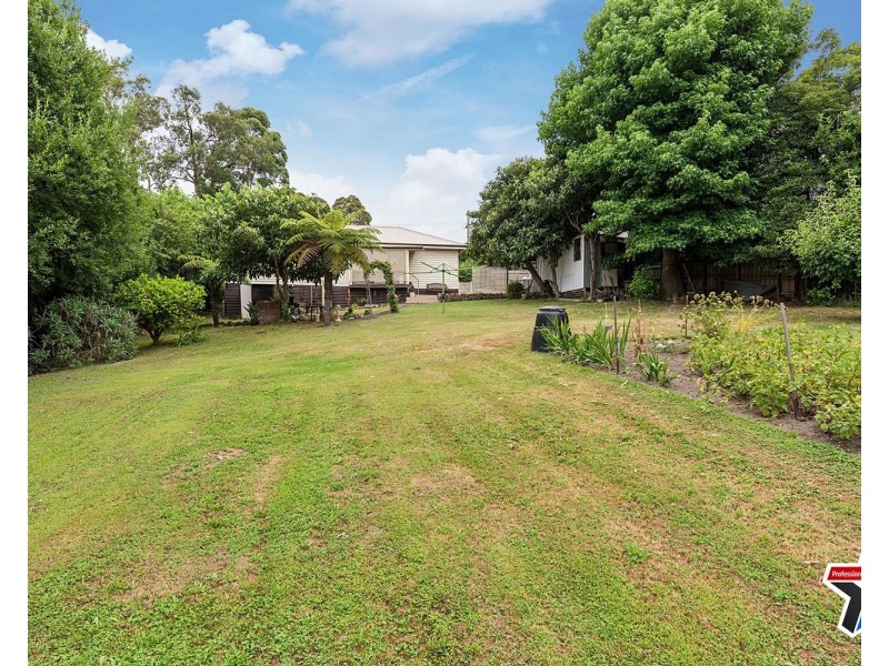 11 Irvine Street, Mount Evelyn VIC 3796