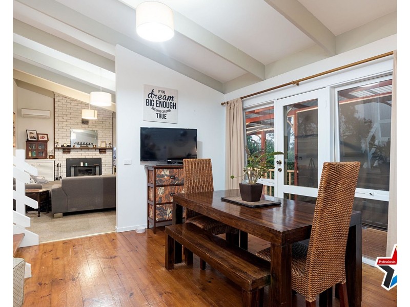 17 Marcus Street, Mount Evelyn VIC 3796