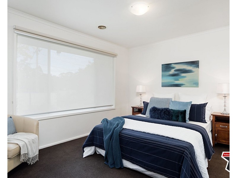 23 Lancaster Road, Mooroolbark VIC 3138