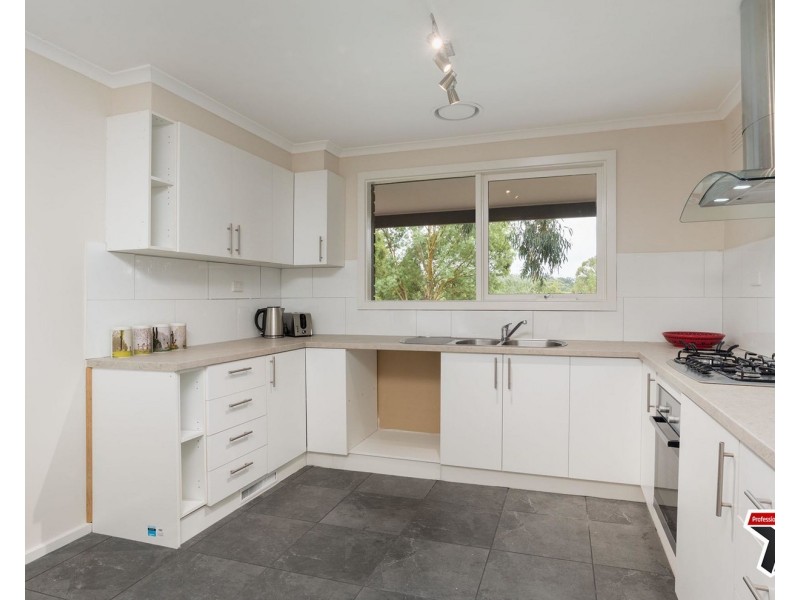 61 Fernhill Road, Mount Evelyn VIC 3796