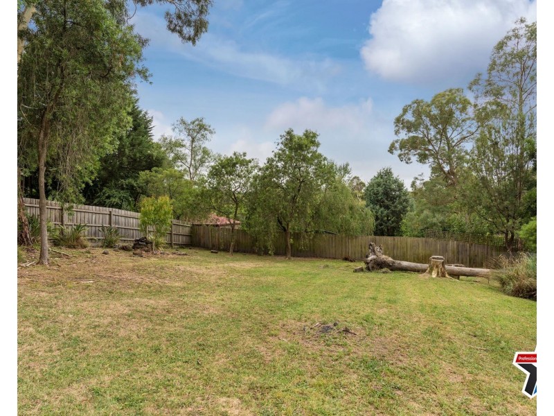 61 Fernhill Road, Mount Evelyn VIC 3796