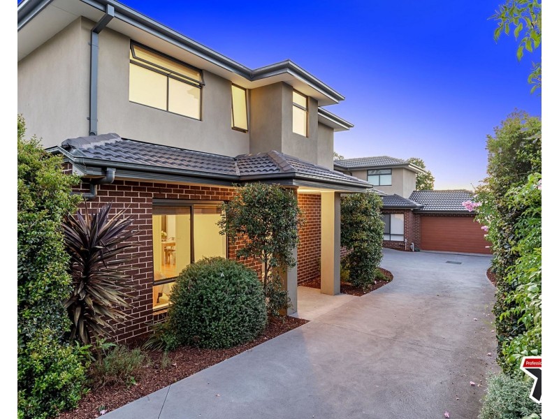 2/7 Rowan Street, Croydon VIC 3136