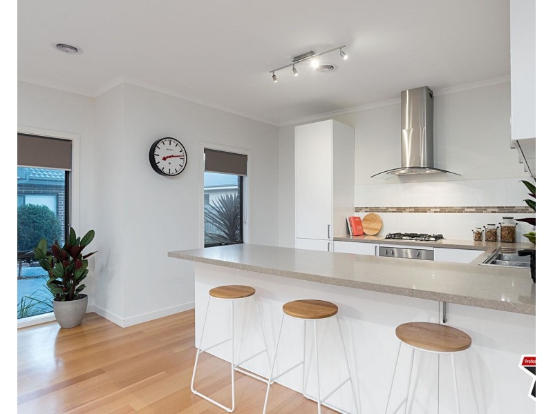 2/7 Rowan Street, Croydon VIC 3136