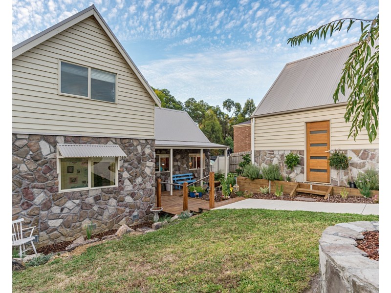 21 Galera Court, Wandin North VIC 3139