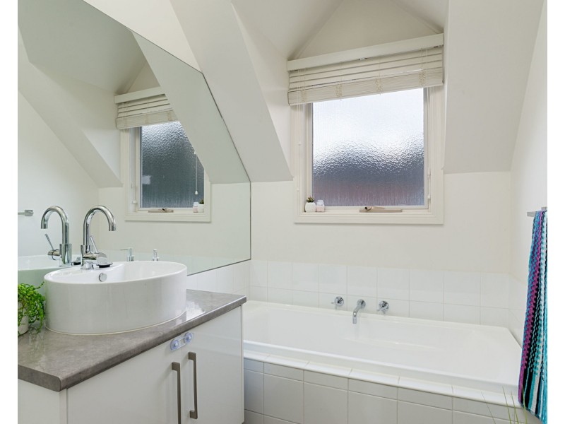 21 Galera Court, Wandin North VIC 3139