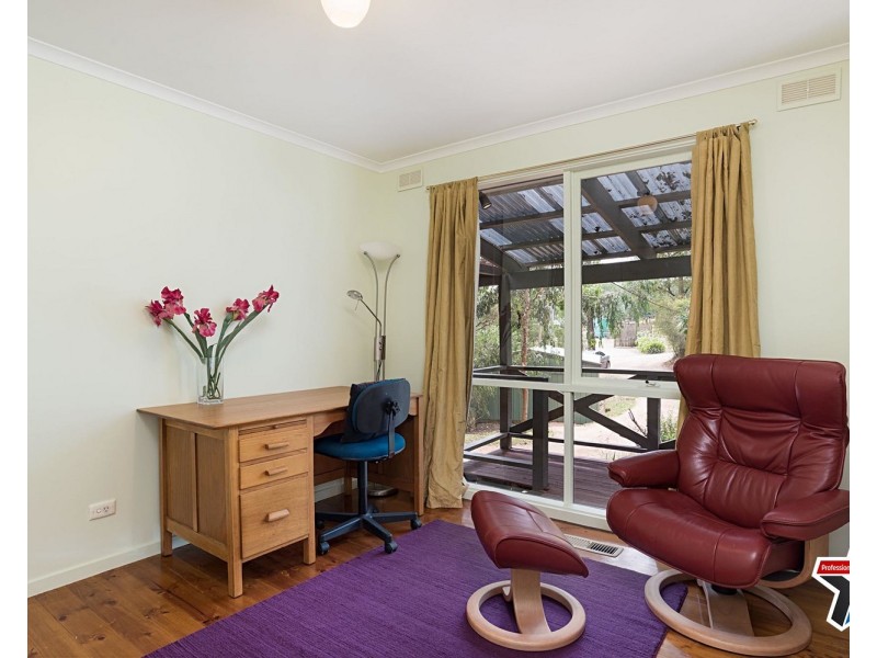 30 Tainton Street, Wandin North VIC 3139