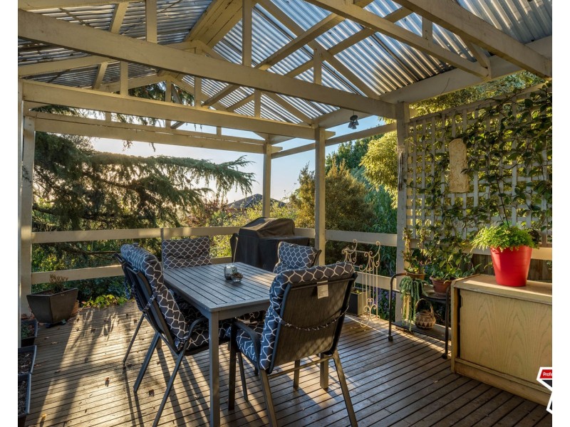 3 Edward Road, Chirnside Park VIC 3116