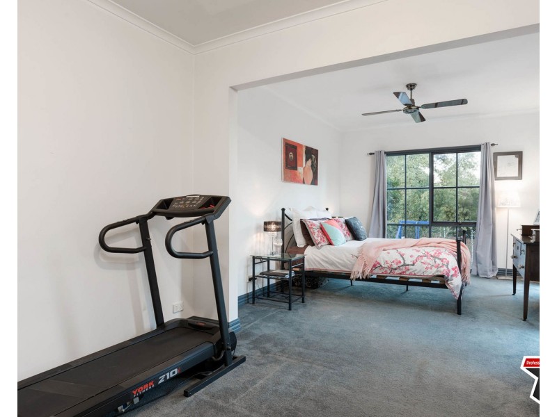 15 Hordern Road, Mount Evelyn VIC 3796