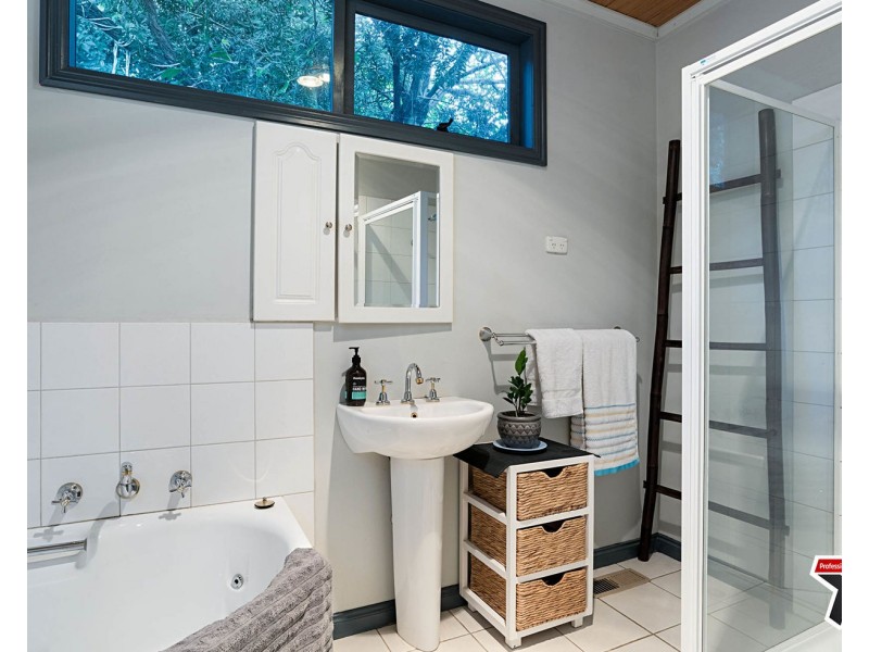 15 Hordern Road, Mount Evelyn VIC 3796