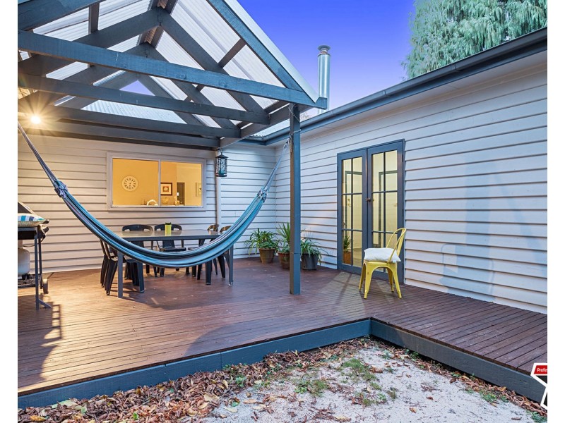 15 Hordern Road, Mount Evelyn VIC 3796