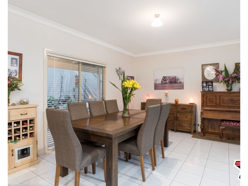 12 Sebire Avenue, Wandin North VIC 3139