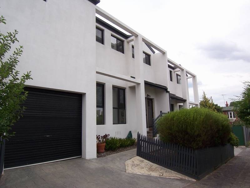 26 Emu Lane, Parkville VIC 3052