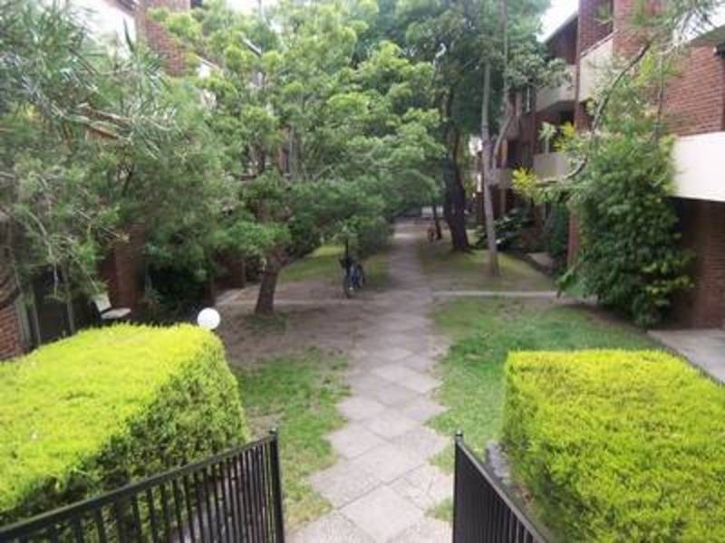 2/80 O’Shanassy Street, North Melbourne VIC 3051