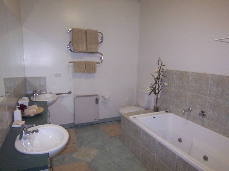 15 Little Dryburgh Street (North) , North Melbourne VIC 3051