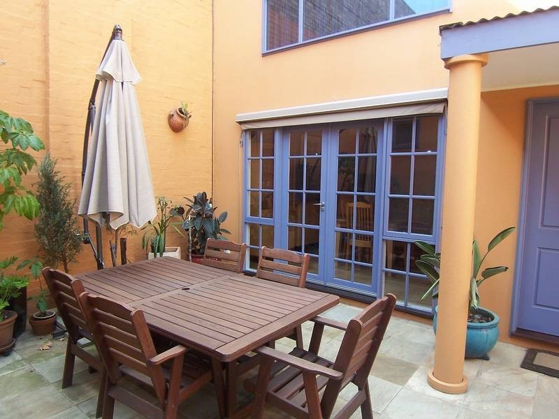 15 Little Dryburgh Street (North) , North Melbourne VIC 3051