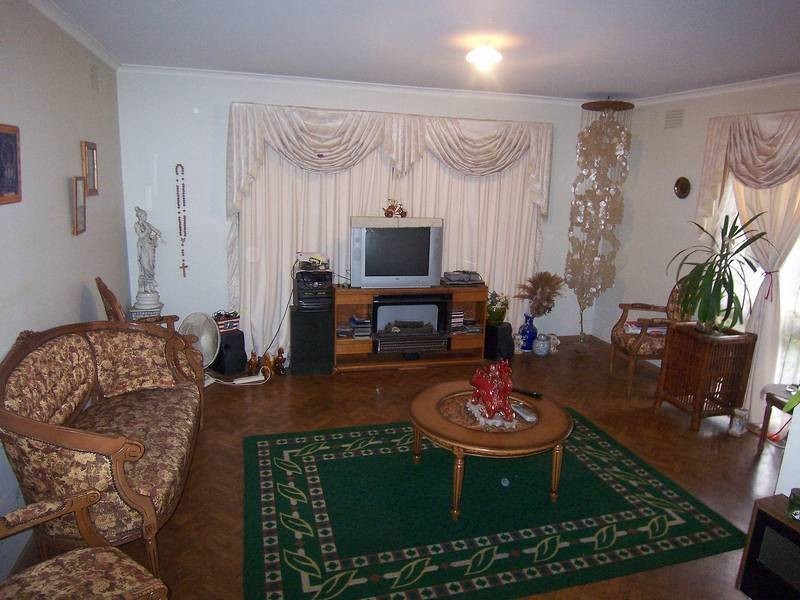 3 Redbank Court, Kings Park VIC 3021