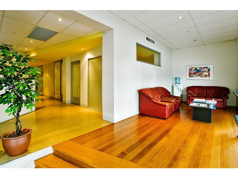 13 Dudley Street, West Melbourne VIC 3003