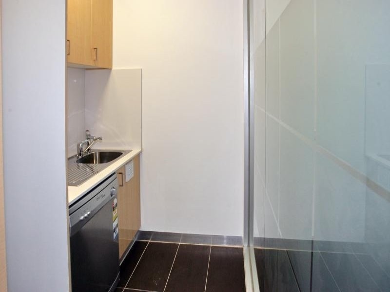 18/70 Racecourse Road, North Melbourne VIC 3051