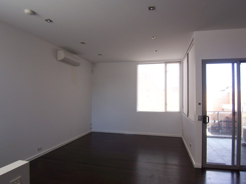 2A Raglan Street, North Melbourne VIC 3051