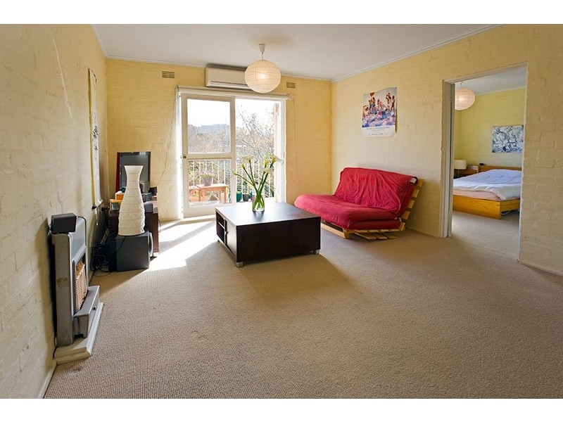 C25/73 O’Shanassy Street, North Melbourne VIC 3051